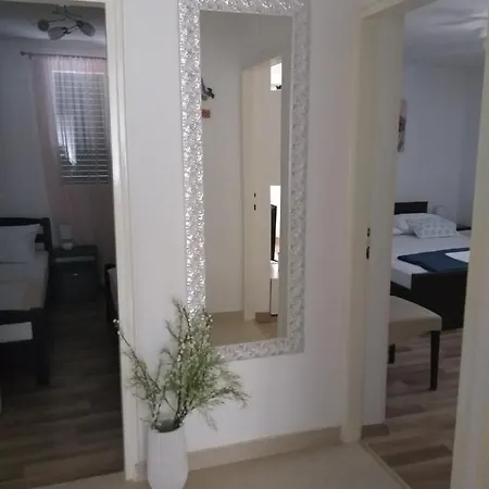 Lana Kastel Stari شقة Kaštela