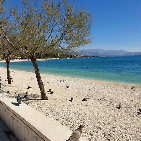 Lana Kastel Stari Kaštela