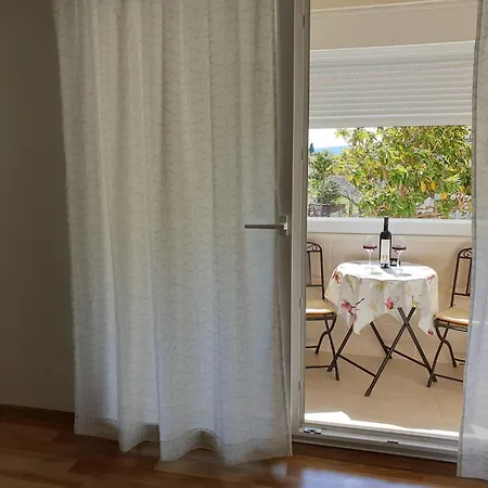 Apartment Lana Kastel Stari