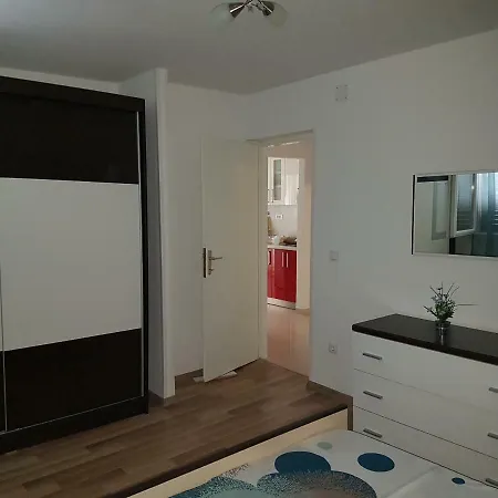Lana Kastel Stari Apartment