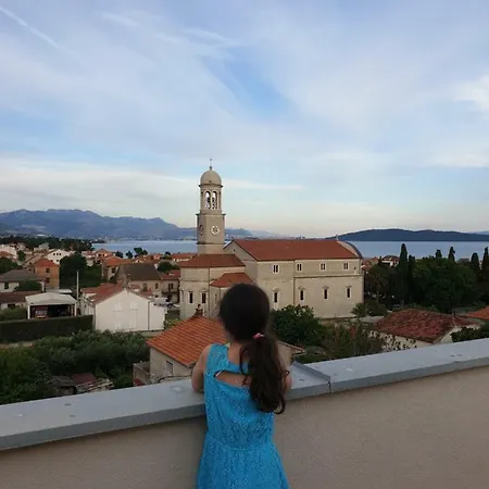 Lana Kastel Stari شقة Kaštela